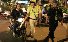 CSGT TP.HCM vẫn tiếp tục kiểm tra người đi đường sau 21 giờ