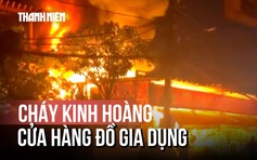 Hãi hùng tiếng nổ trong đám cháy cửa hàng ở Bình Tân