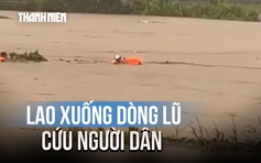 Thót tim cảnh đại úy công an lao xuống dòng lũ cứu người dân ở Phú Thọ