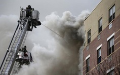 Cháy nổ khí gas làm sập hai toà nhà ở New York