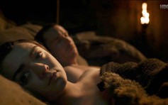 Đến lượt 'Arya Stark' gây sốc khi lần đầu đóng cảnh nóng 'Game of Thrones'
