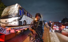 Lo ngại an ninh sau vụ xe chở khách Việt trúng bom
