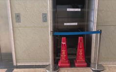 Khiếp vía thang máy chung cư rơi từ tầng 5, 2 người phải đi cấp cứu