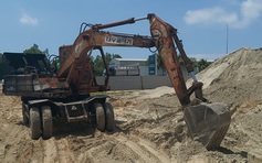 Bắt quả tang công ty lợi dụng khai thác cát biển để “moi” trộm cát san lấp