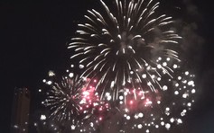 Rực rỡ trời Đà Nẵng đêm Úc - Ý so tài pháo hoa