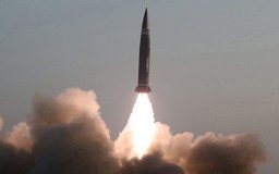 Triều Tiên có thể đã phóng tên lửa đạn đạo 'loại mới' dùng nhiên liệu rắn