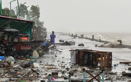 Siêu bão Ragasa quét qua Philippines, gây cảnh báo trên toàn khu vực