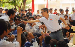 Hành trình “vươn ra biển lớn”