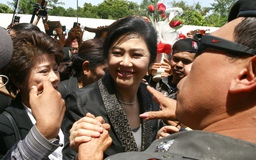 Rộ tin Thái Lan siết cửa khẩu, truy tìm bà Yingluck