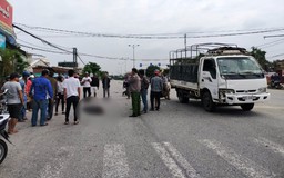 Quảng Nam: Xe tải va chạm xe máy băng qua đường, một người tử vong