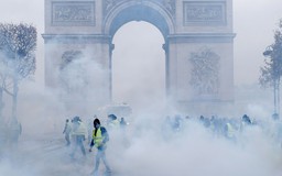 Pháp có thể ban bố tình trạng khẩn cấp vì biểu tình khắp nơi