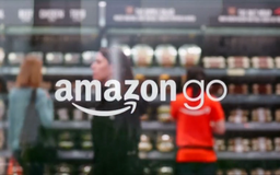 Sân bay trở thành 'đất vàng' mua sắm mới cho Amazon