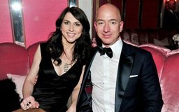 Góp từ thiện 1,7 tỉ USD sau khi li hôn tỉ phú CEO Amazon