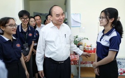 Chủ tịch nước Nguyễn Xuân Phúc truyền cảm hứng gì cho sinh viên ĐH Quốc gia TP.HCM?