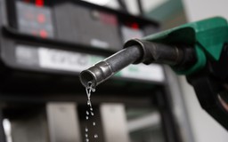 Giá xăng dầu hôm nay 18.11.2021: Giảm mạnh