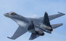 Báo Nga khuyên Malaysia chọn tiêm kích Su-35 thay vì Gripen