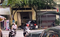 Quảng Ninh: Xe Mercedes GL400 gây tai nạn kinh hoàng ở thành phố vùng biên