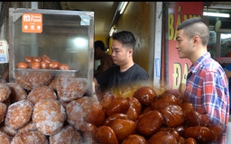 Nối nghiệp gia đình, 9x Hà Nội bán cả ngàn chiếc bánh rán mỗi ngày