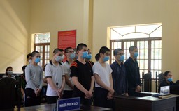 TP.HCM: Băng nhóm 'nhí' hỗn chiến ở cầu Chánh Hưng vì bị 'nhìn đểu' lãnh án