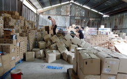 Phát hiện đường dây buôn lậu mỹ phẩm cực lớn từ nước ngoài về Sài Gòn