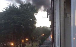 Lại cháy chung cư ở London
