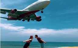 'Chụp ảnh chạm máy bay' tại Phuket có thể bị tử hình!