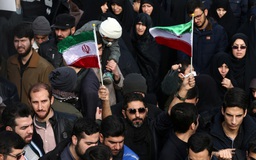 Thế giới kêu gọi giảm căng thẳng sau vụ Mỹ không kích tướng Iran