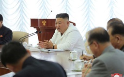 Nhà lãnh đạo Kim Jong-un xuất hiện trở lại trên truyền hình