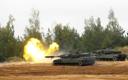 Tổng thống Ukraine muốn NATO tấn công phủ đầu Nga, bị Moscow tố kích động chiến tranh thế giới