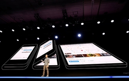 Sau Galaxy Fold, Samsung phát triển 2 điện thoại gập mới