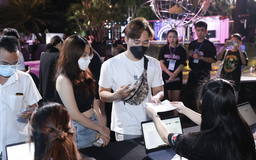 iPhone 14 màu tím 'chiếm sóng' đêm mở bán tại Việt Nam