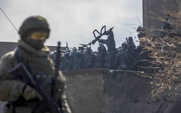 Nga tiếp tục tăng cường không kích miền đông Ukraine