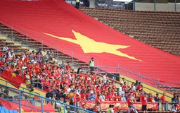 Tuyệt vời cổ động viên Việt Nam tại Shah Alam