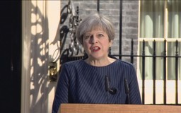 Quốc hội Anh thông qua quyết định bầu cử sớm