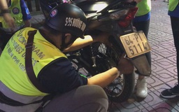Theo chân đội SOS Hướng Nam đi cứu hộ, cứu nạn xe máy giữa đêm khuya