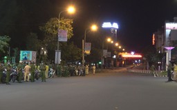 120 công an tuần tra khắp Biên Hòa, xử phạt người ra đường sau 18 giờ