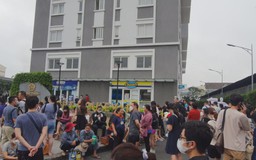 Cháy căn hộ chung cư ở Q.Bình Tân, hàng trăm người hoảng loạn tháo chạy