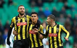 VĐQG Hà Lan: Tiếp tục cất Văn Hậu trên băng ghế dự bị, Heerenveen đại bại ở Vitesse