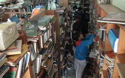 10 tấn sách cũ giữa Sài Gòn sẽ thuộc về ai?