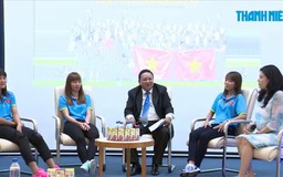 [TRỰC TIẾP] Giao lưu với các nữ tuyển thủ bóng đá Việt Nam