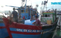 Hai tàu cá Quảng Ngãi bị tàu nước ngoài tấn công, cướp tài sản