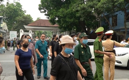 Người dân Hà Nội xót xa đưa tiễn 3 chiến sĩ cảnh sát PCCC hy sinh khi chữa cháy