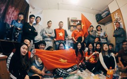 Người Việt ở nước ngoài vỡ oà khi Việt Nam vô địch AFF Cup 2018