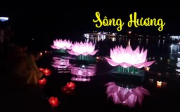 Sông Hương tỏa sáng trong Lễ hội hoa đăng