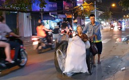 Chữ hiếu của chàng trai đẩy mẹ già 77 tuổi đi nhặt ve chai ở Sài Gòn