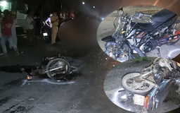 Kinh hoàng khoảnh khắc hai xe máy đối đầu trong đêm khiến 2 người chết