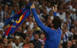 Messi cán mốc 500 bàn thắng cho Barcelona