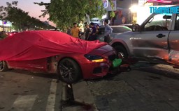 Ô tô “điên” tông liên hoàn 1 xe máy và 3 xe ô tô ở Sài Gòn