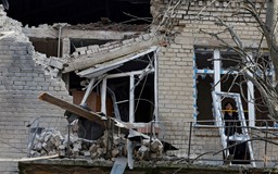 Ukraine pháo kích dữ dội vào Donetsk, Giáng sinh sẽ không ngưng tiếng súng