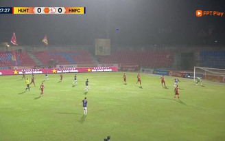Highlight Hà Tĩnh 2-1 Hà Nội: Ngày tỏa sáng của Lê Viktor 